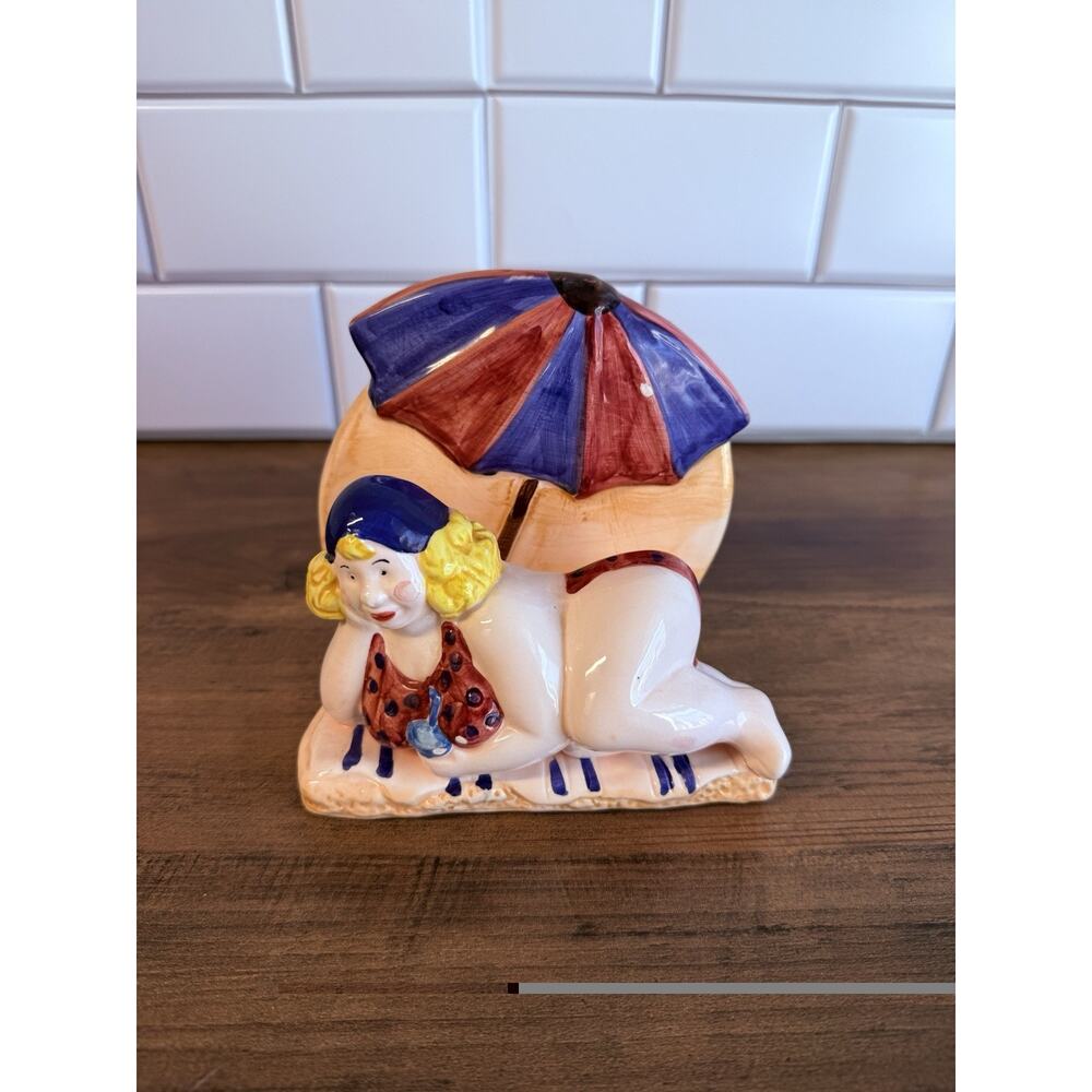 RARE Nantucket Lady Lounge w/umbrella napkin holder